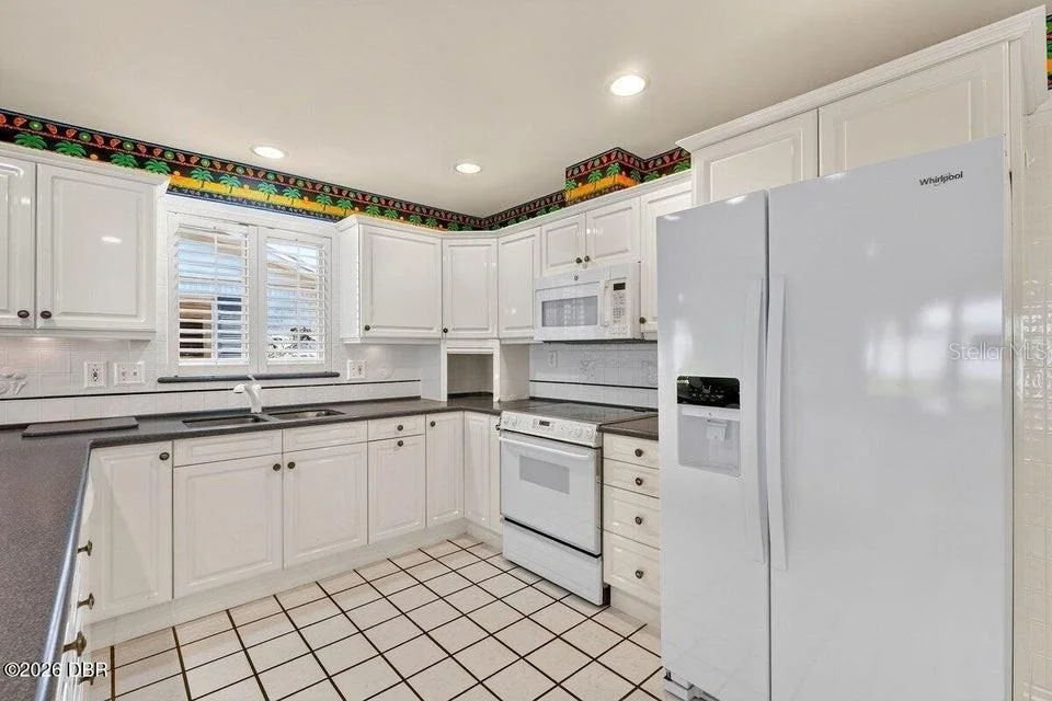 Photo of 448 RIVERSIDE DRIVE