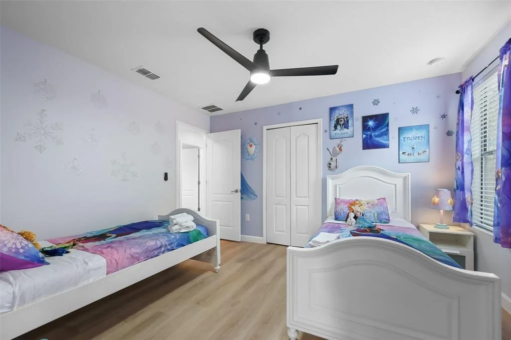 Photo of 1423 THUNDERBIRD ROAD