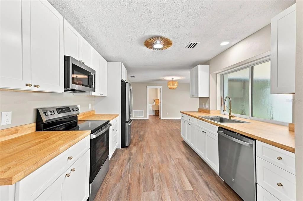 Photo of 6622 GLENCOE DRIVE