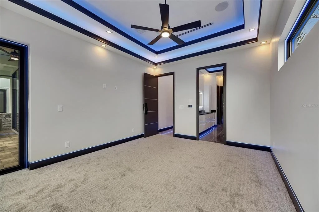 Photo of 6528 SIMONE SHORES CIRCLE