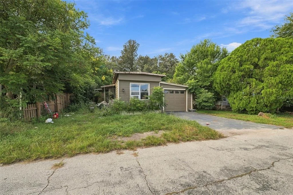 Photo of 35012 GLOSSON CIRCLE