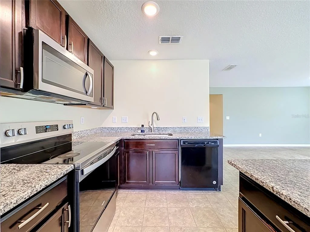 Photo of 10624 MASSIMO DRIVE