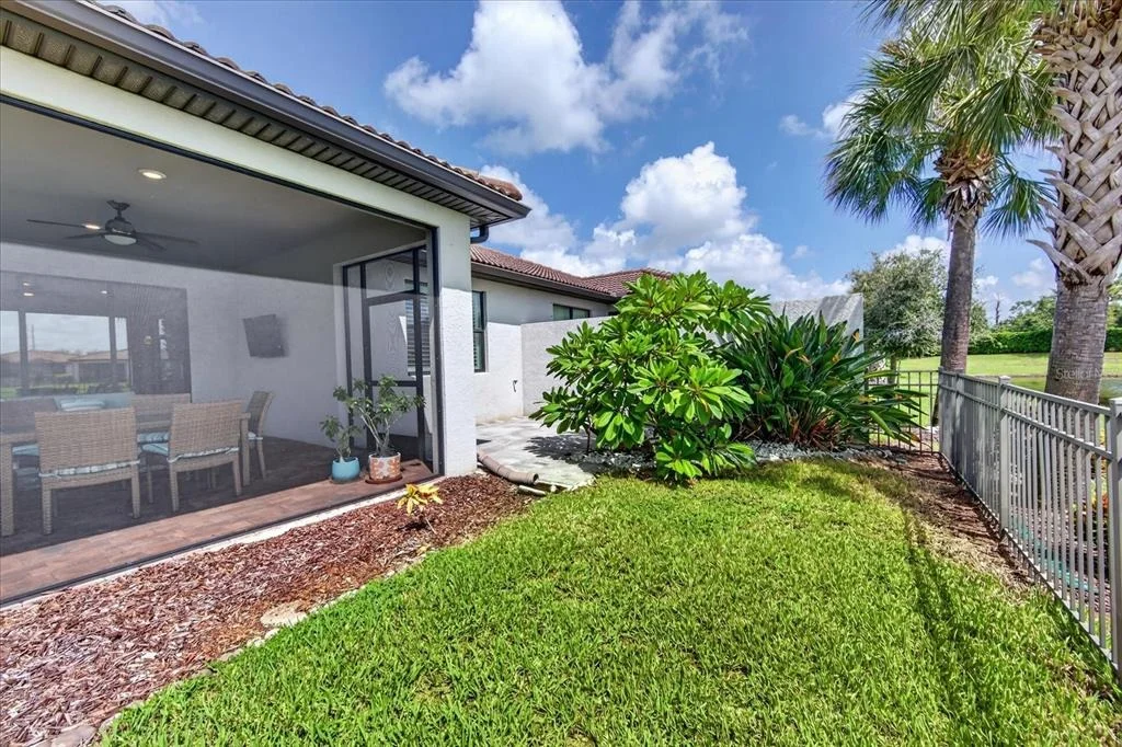 Photo of 6927 HOLBROOK COVE
