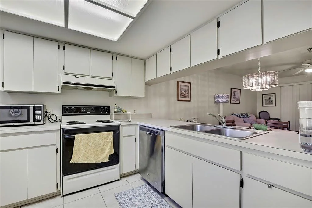 Photo of 2111 FORESTER WAY