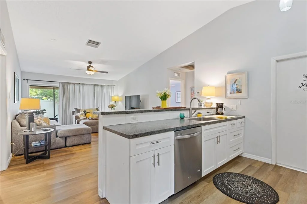 Photo of 2220 MARSHALL DRIVE