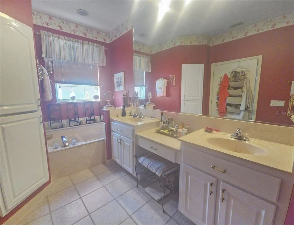 Photo of 77 HICKORY LOOP