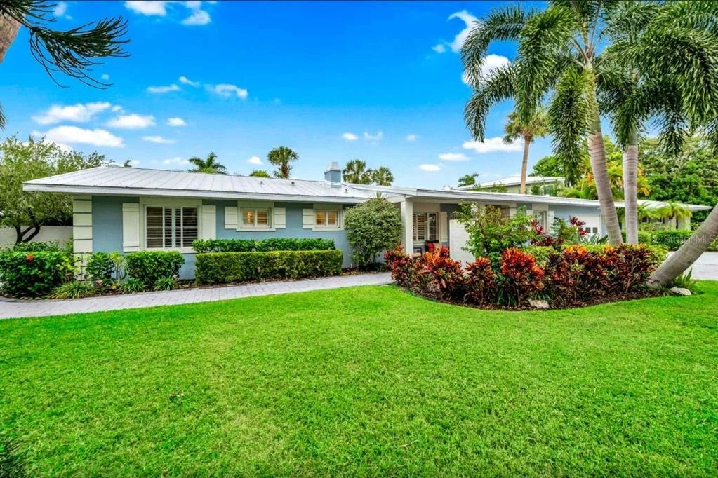 Photo of 301 JACKSON DRIVE