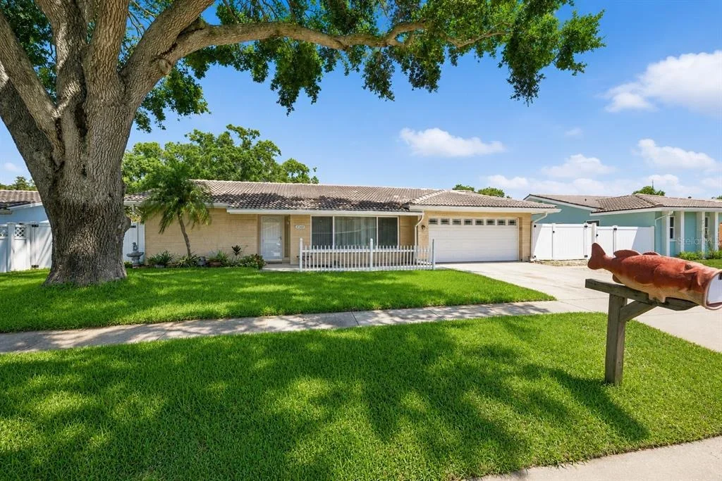 Photo of 2069 KINGFISHER DRIVE