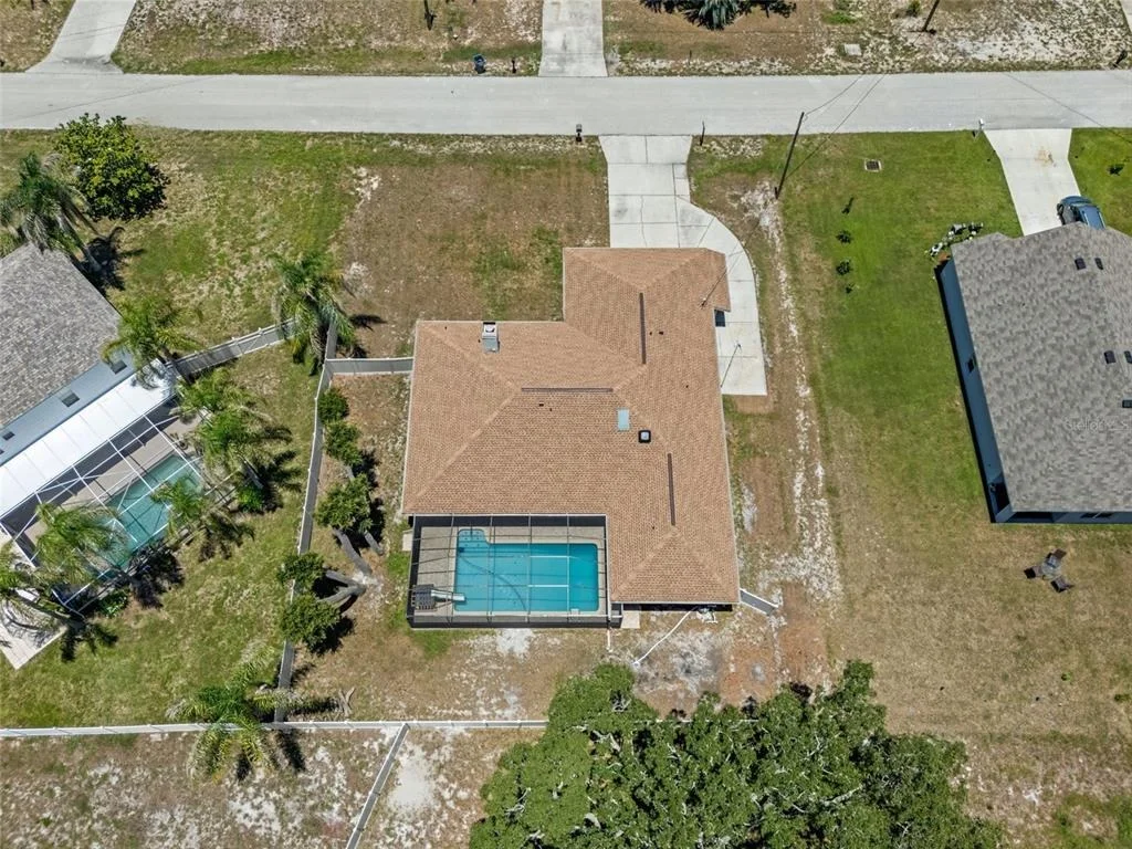 Photo of 7376 SKYLARK DRIVE