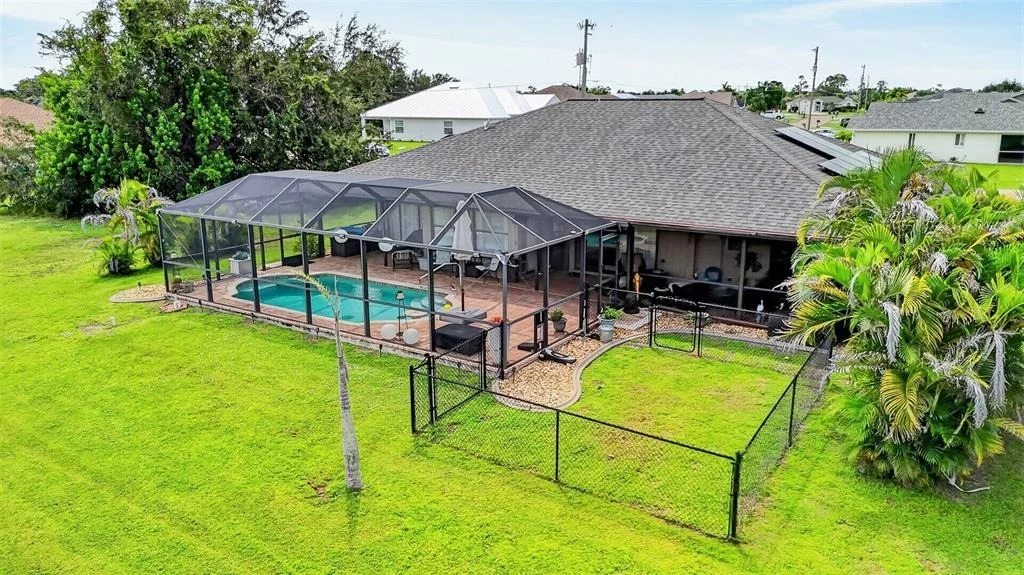 Photo of 25454 PALISADE ROAD