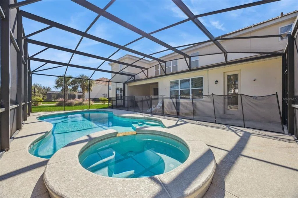 Photo of 6000 OAK GREEN LOOP