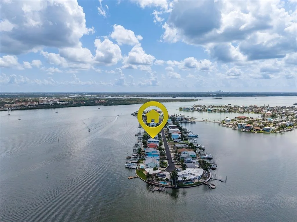 Photo of 814 BAY POINT DRIVE