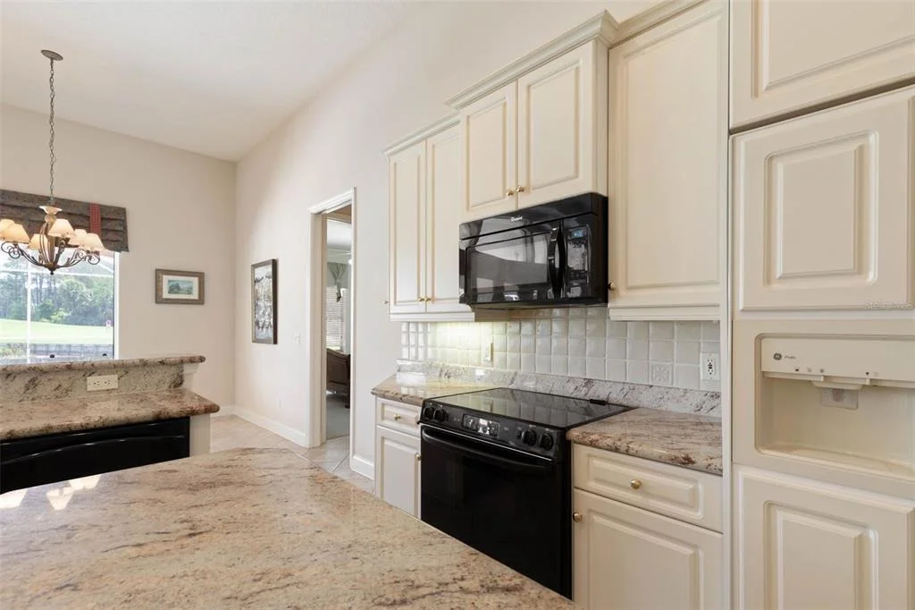 Photo of 1023 HAMPSTEAD LANE