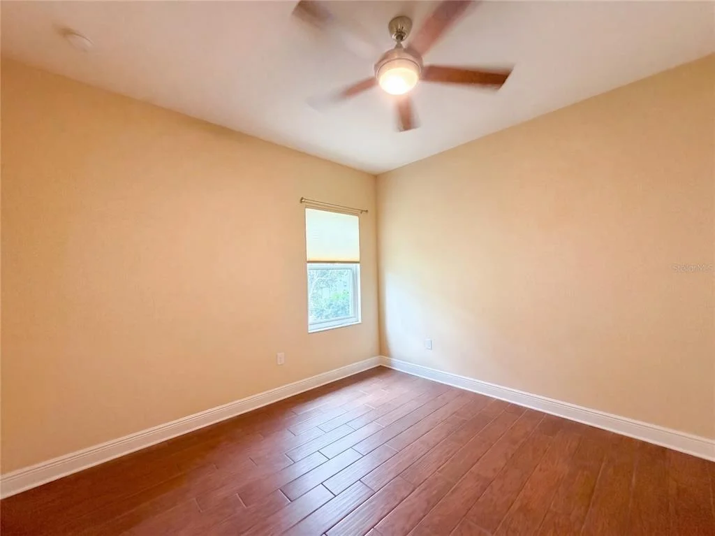 Photo of 1121 THORNBURY DRIVE