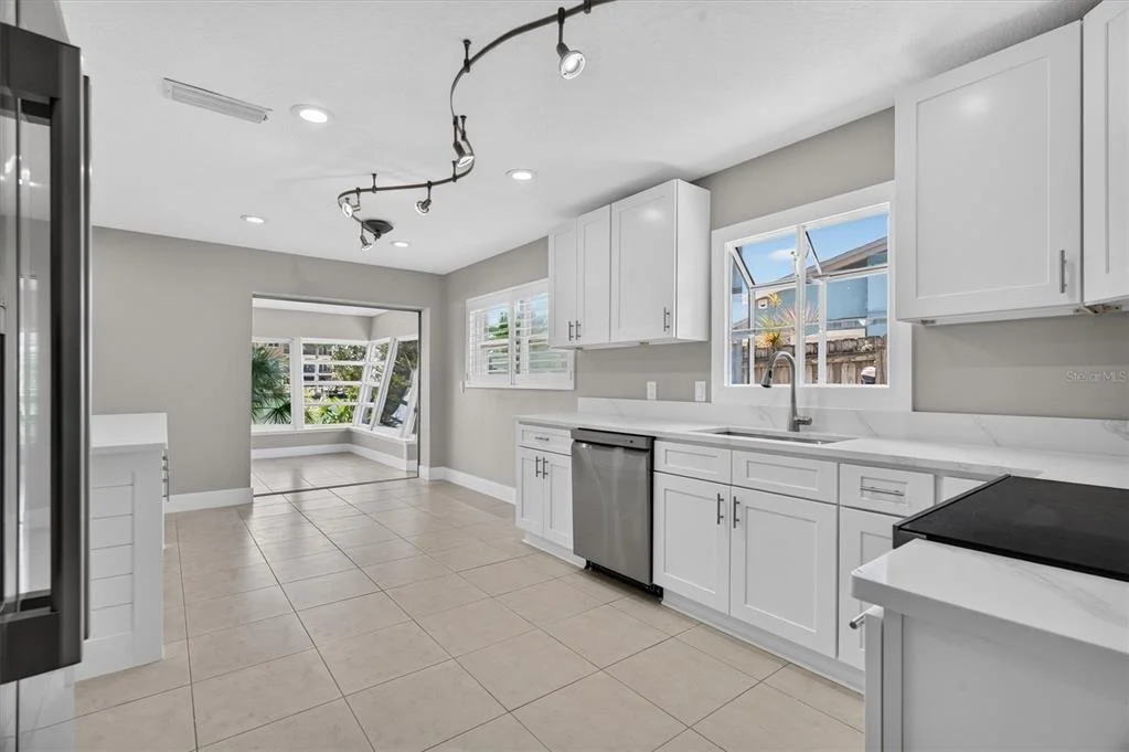 Photo of 541 LILLIAN DRIVE