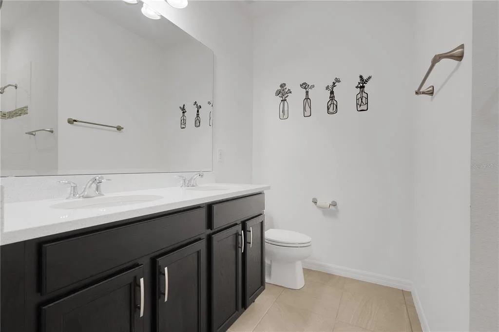 Photo of 935 BENJAMIN TRAIL