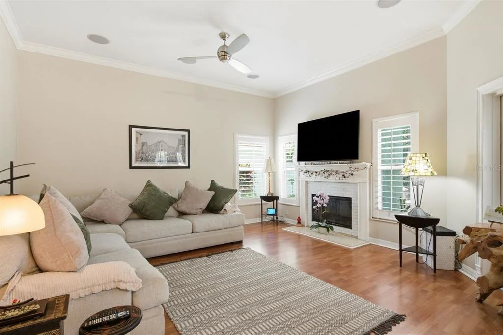 Photo of 141 OLD OAK CIRCLE