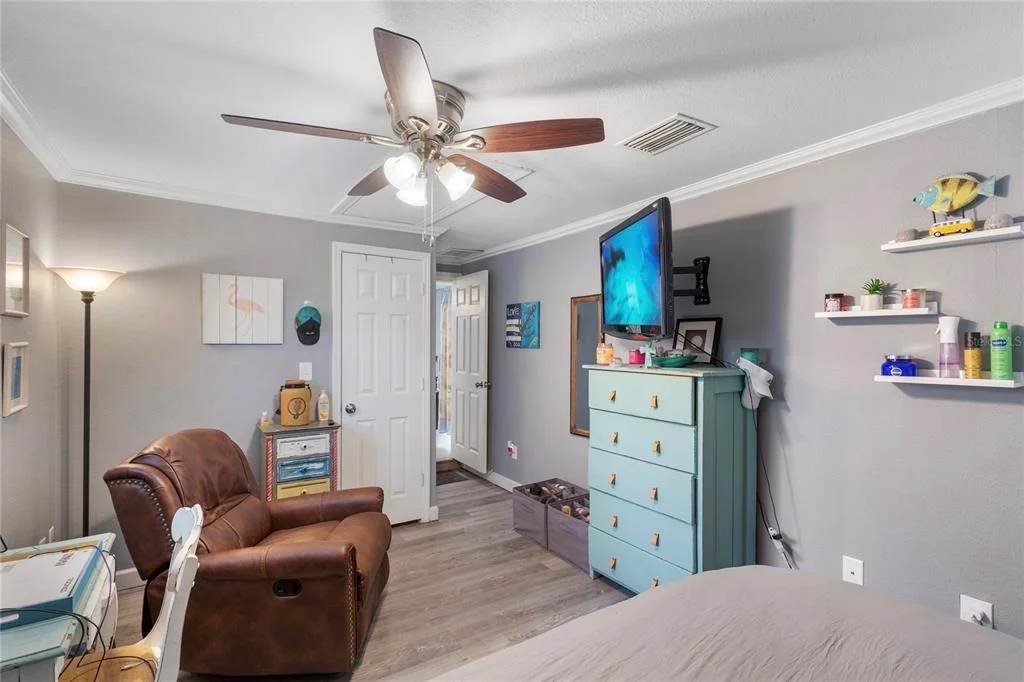Photo of 4162 ALAFIA BOULEVARD