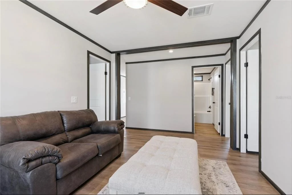 Photo of 1636 MISTLETOE STREET