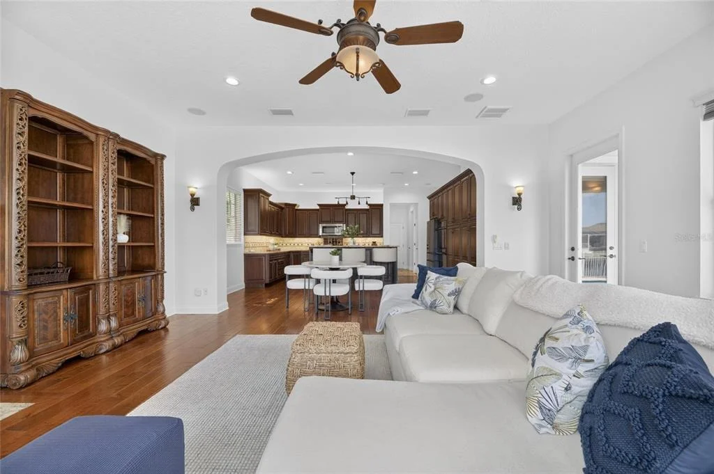 Photo of 715 ISLEBAY DRIVE