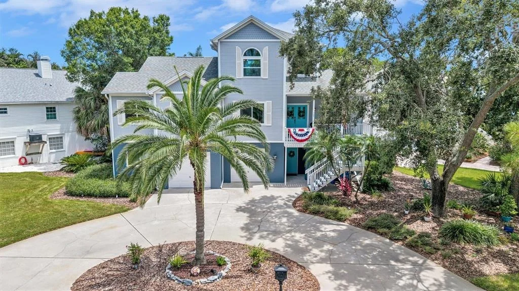 Photo of 760 SOUNDVIEW DRIVE