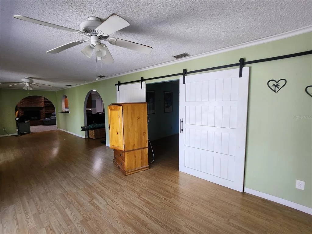 Photo of 25 EMERALD DRIVE