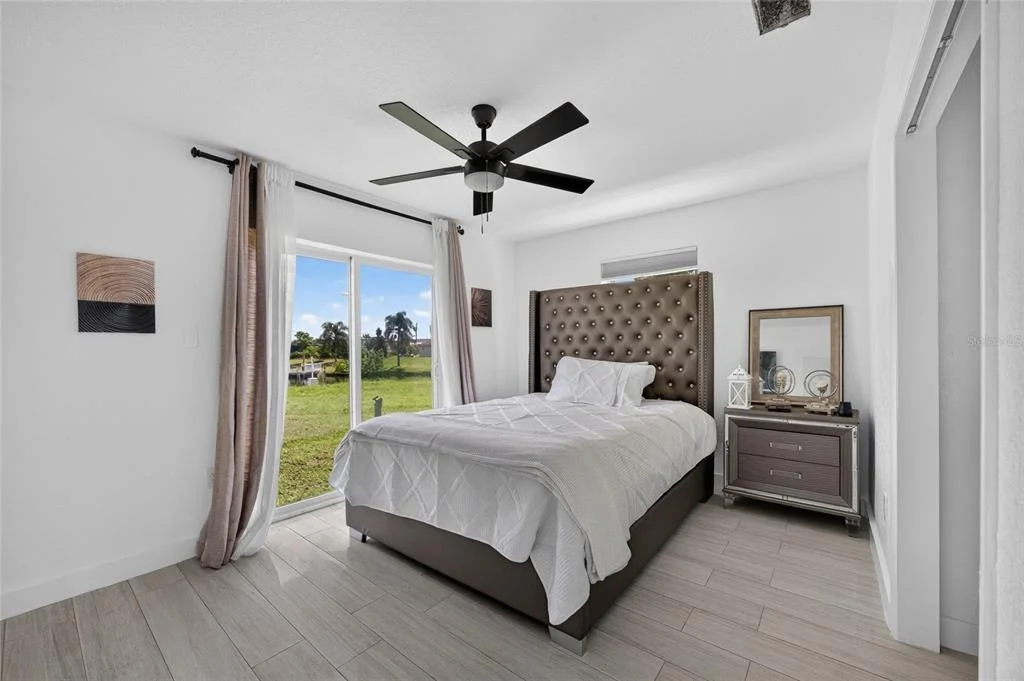 Photo of 6484 ANGLE PLACE