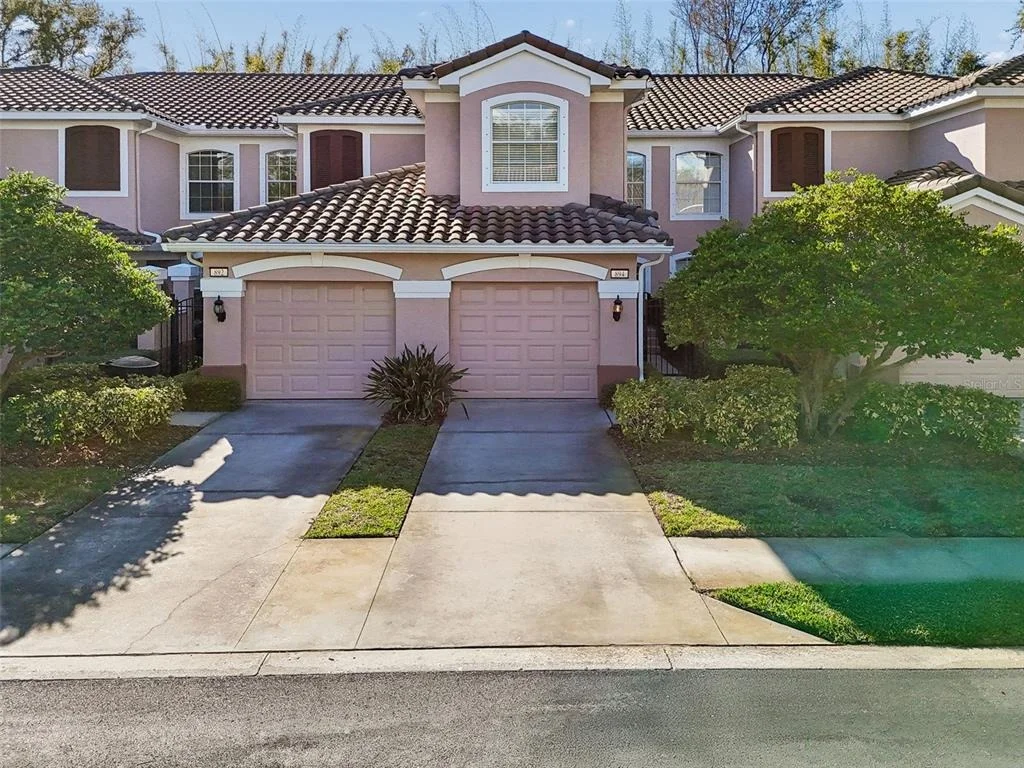 Photo of 894 LANTERN WAY