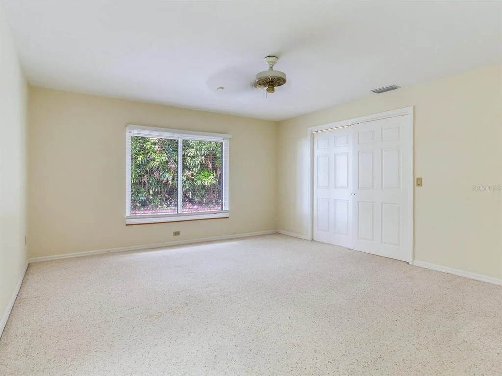 Photo of 18120 WAYNE ROAD