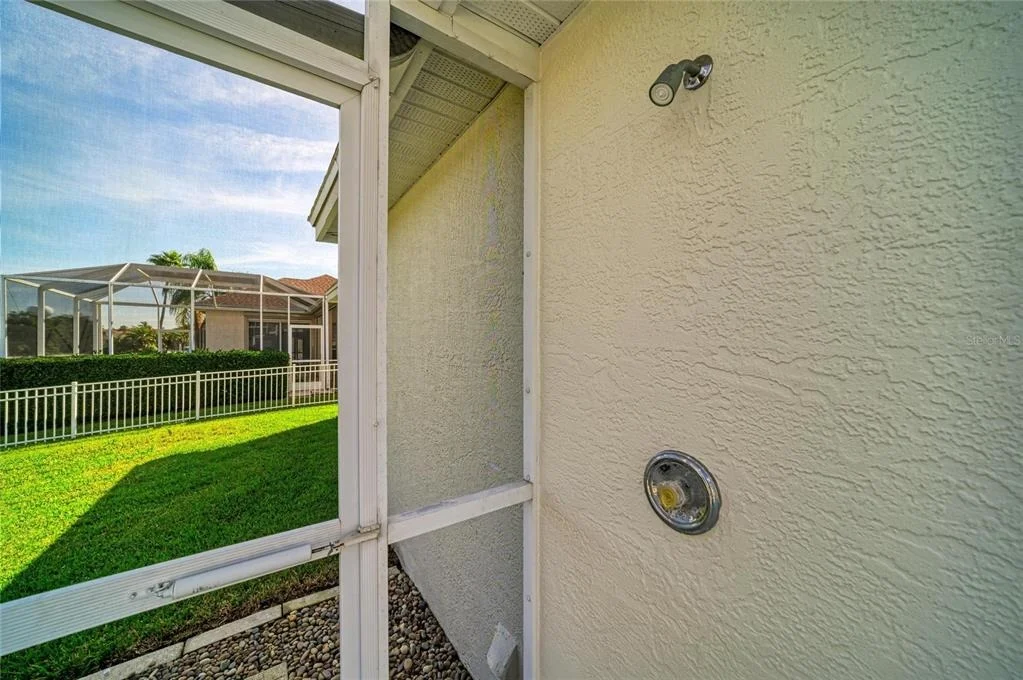 Photo of 4727 COMPASS DRIVE