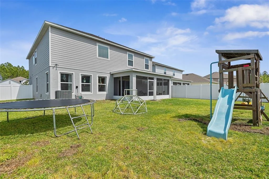 Photo of 123 OAKLEAF WAY