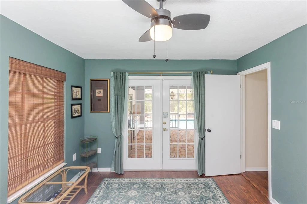 Photo of 14692 LINDEN DRIVE