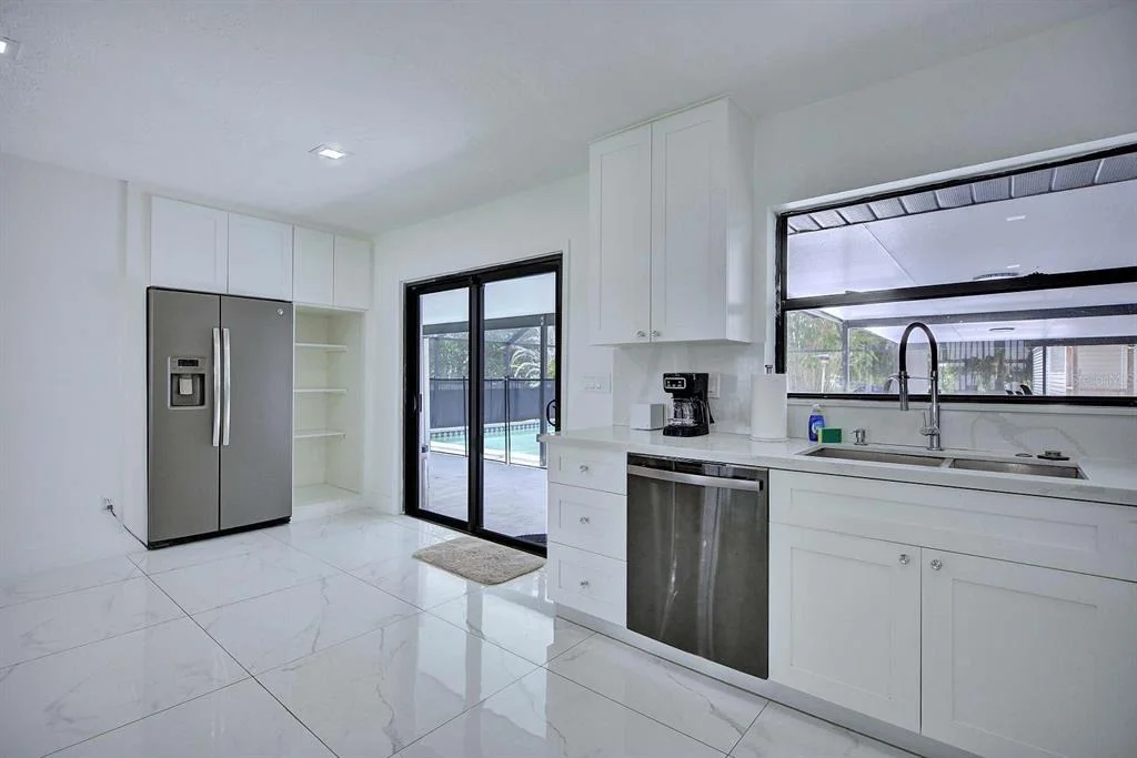 Photo of 4160 LAKEVIEW DRIVE