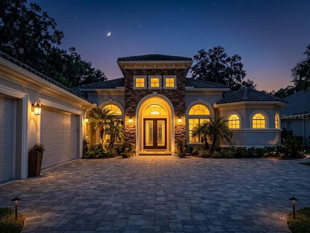 Photo of 14 LONGVIEW WAY N