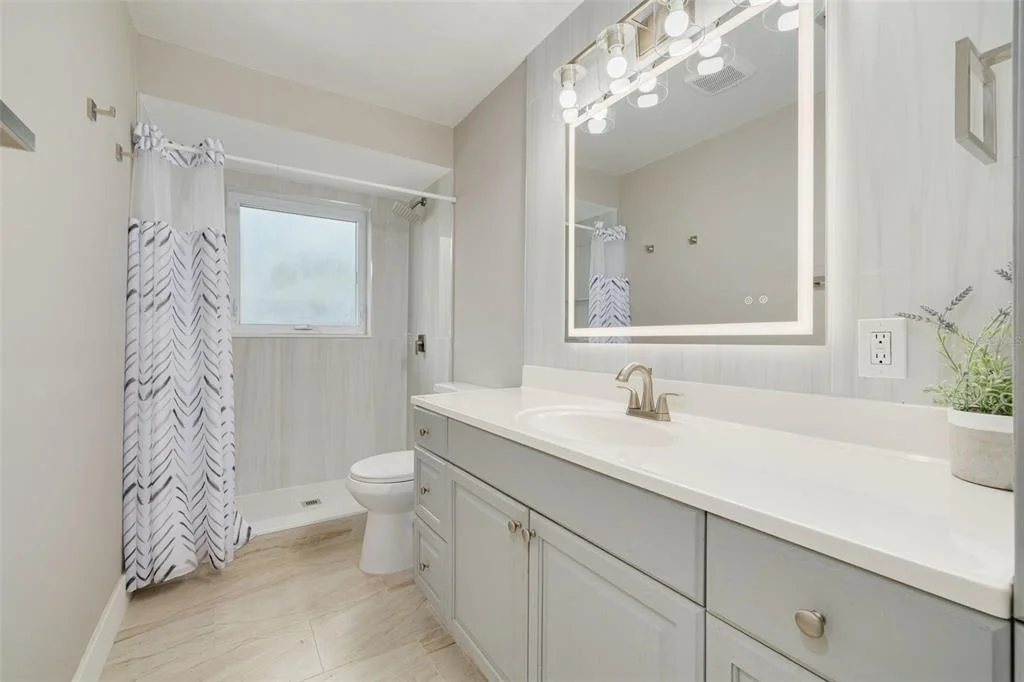 Photo of 1819 WEST DRIVE