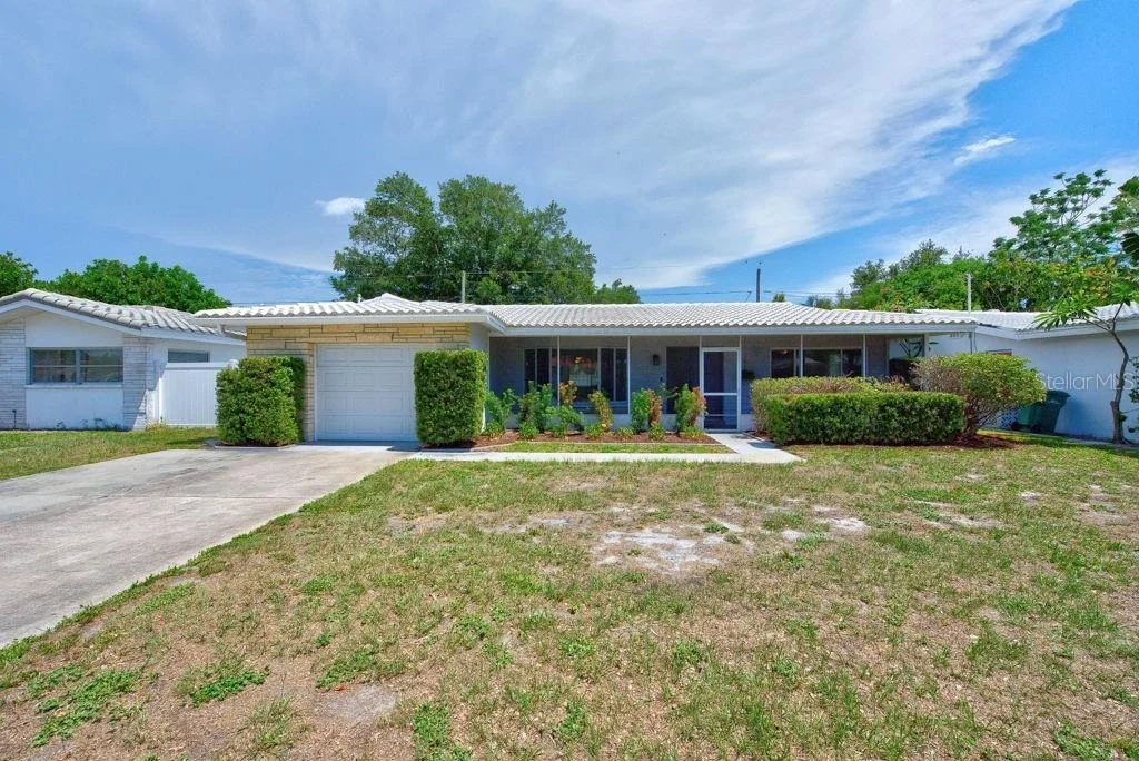 Photo of 2159 GREENBRIAR BOULEVARD