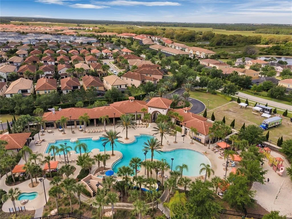 Photo of 6000 OAK GREEN LOOP