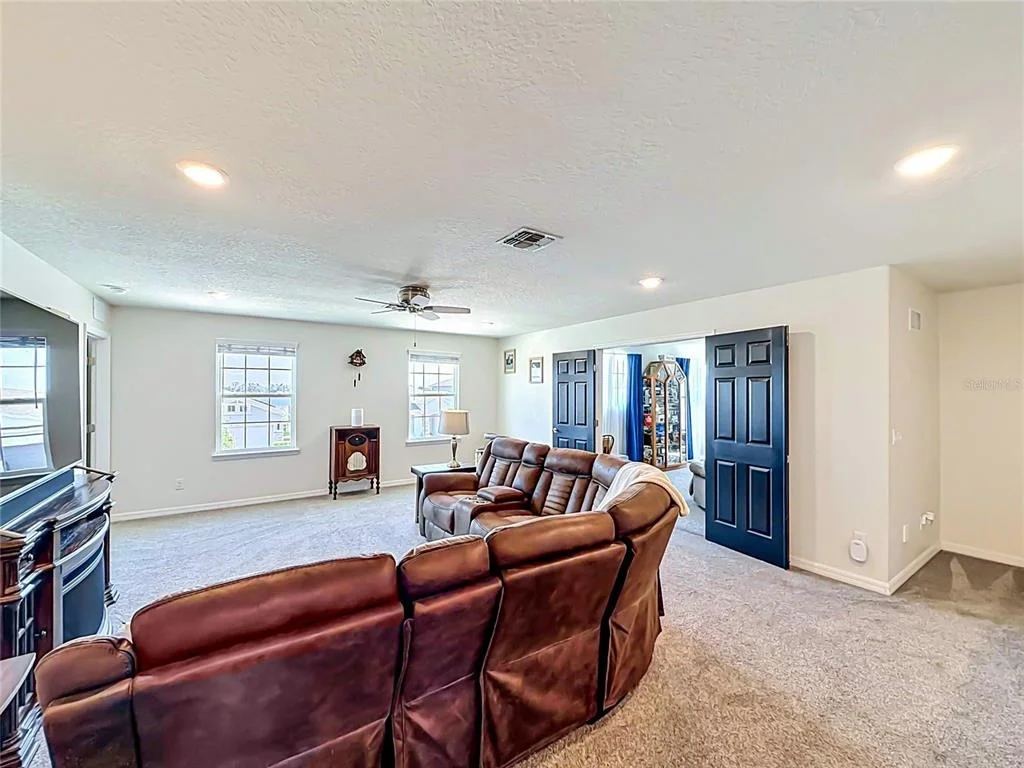 Photo of 2323 NUTHATCH STREET