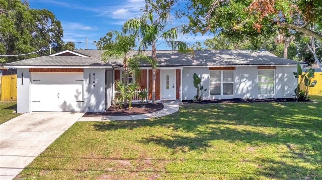 Photo of 6209 FLAMINGO DRIVE