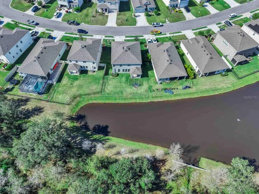 Photo of 16454 WOODSIDE GLEN