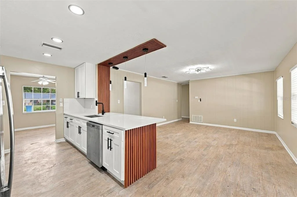 Photo of 509 CLEMONS ROAD