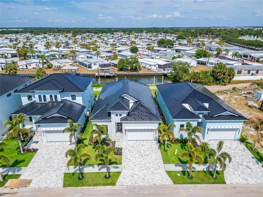 Photo of 6540 SIMONE SHORES CIRCLE