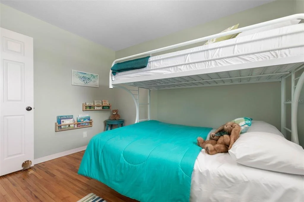 Photo of 76 BANYAN DRIVE