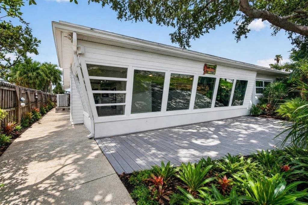 Photo of 541 LILLIAN DRIVE