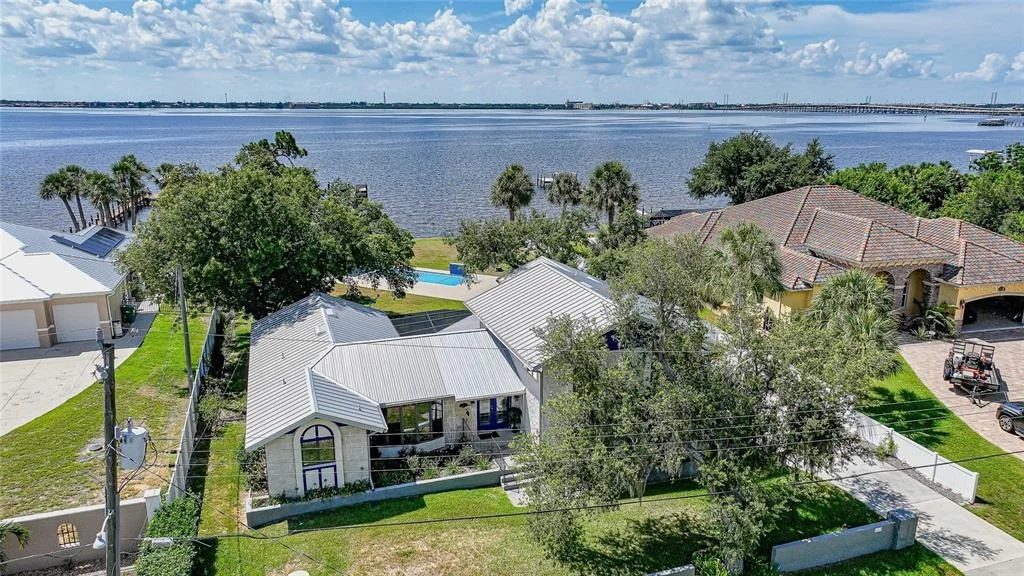 Photo of 4460 NORTHSHORE DRIVE