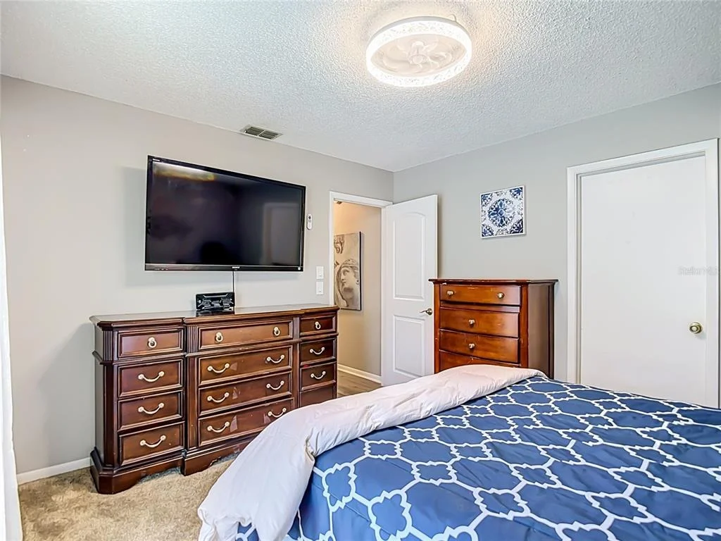 Photo of 10433 DUNKIRK ROAD