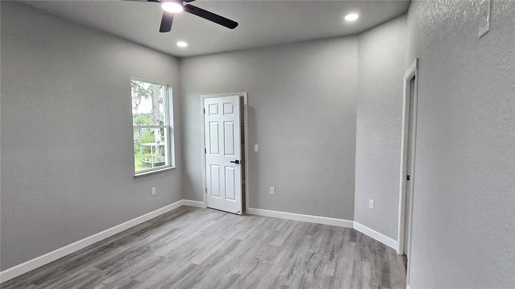 Photo of 4200 LEAF ROAD