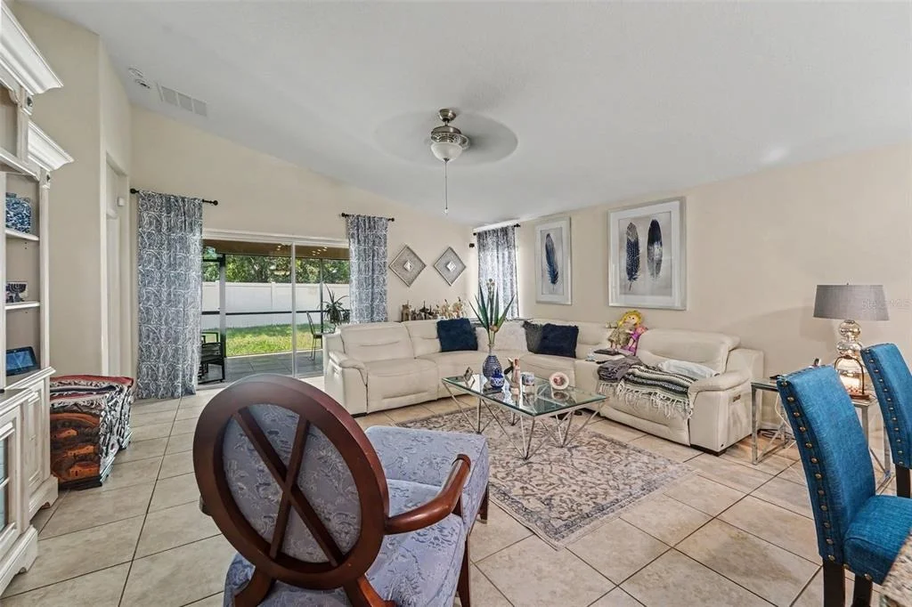 Photo of 10048 IVES LOOP