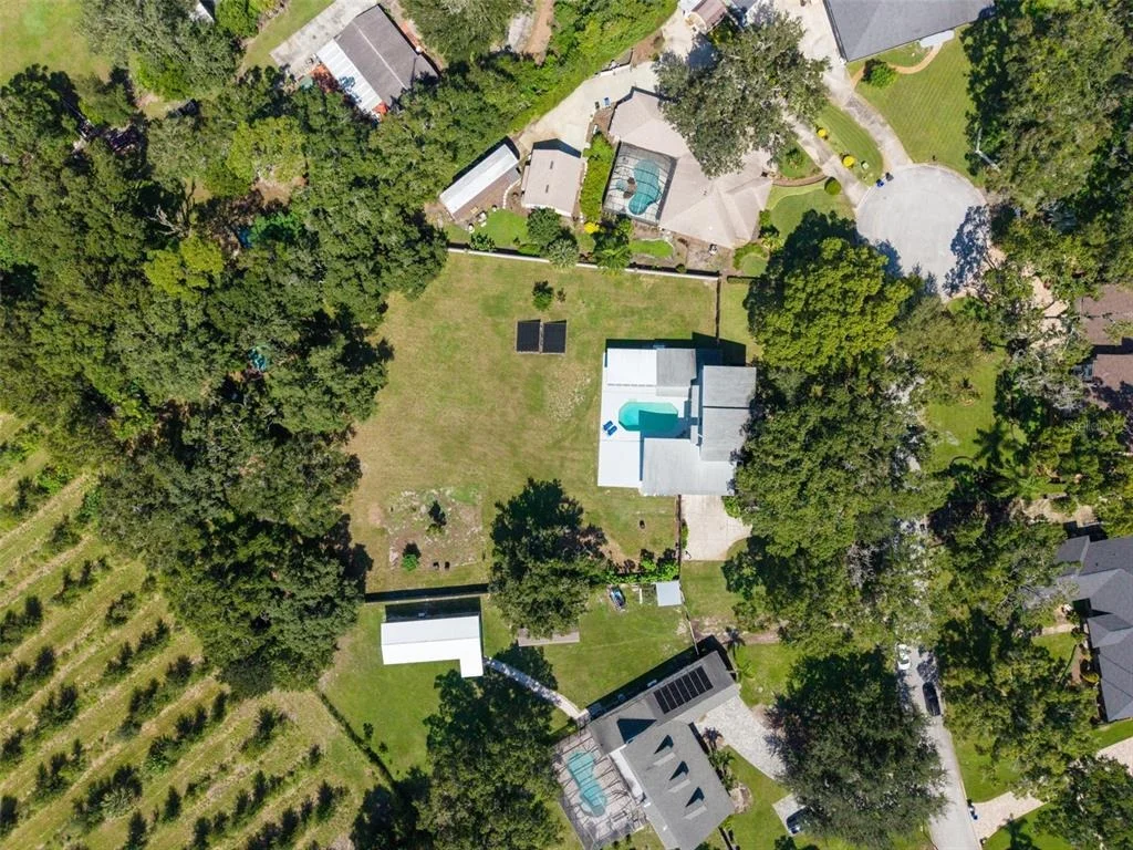 Photo of 810 WARREN ROAD