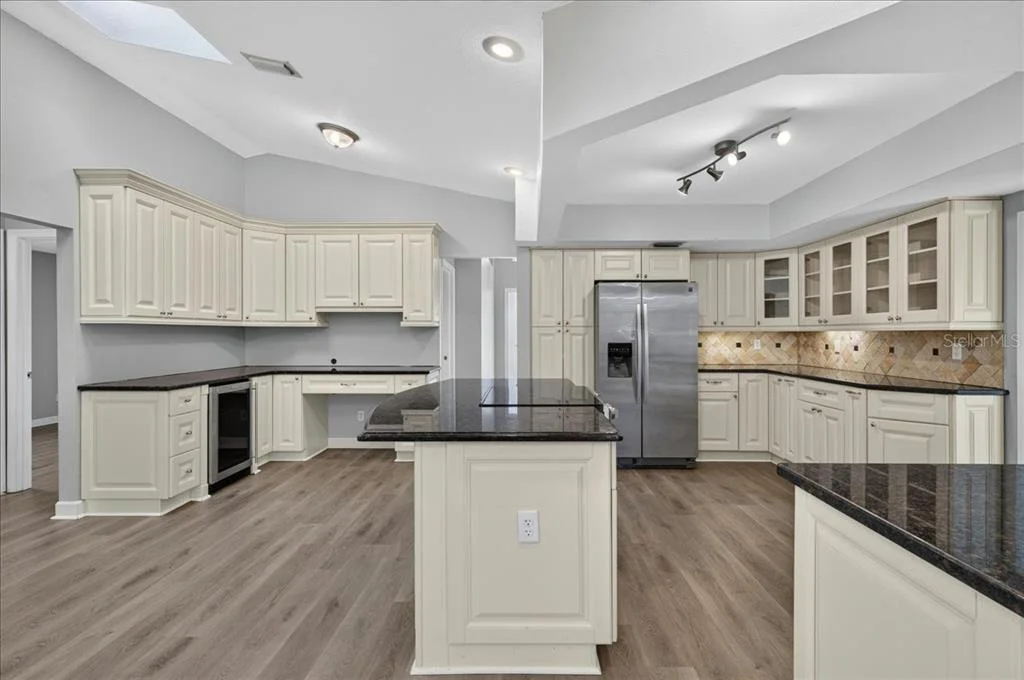 Photo of 854 CHRISTINA CIRCLE